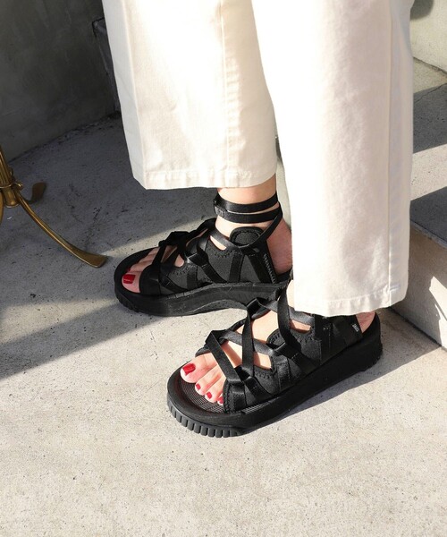 FREAK'S STORE（フリークスストア）の「SHAKA × FREAK'S STORE/シャカ 別注 NADEL PLATFORM/別注ナデルプラットフォーム（サンダル・レディース・ブラック/ブラウン・6/5）」の2枚目の写真