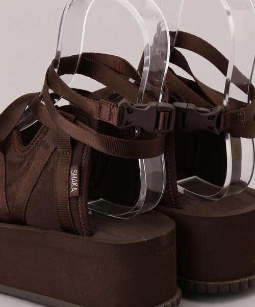 FREAK'S STORE（フリークスストア）の「SHAKA × FREAK'S STORE/シャカ 別注 NADEL PLATFORM/別注ナデルプラットフォーム（サンダル・レディース・ブラック/ブラウン・6/5）」の12枚目の写真