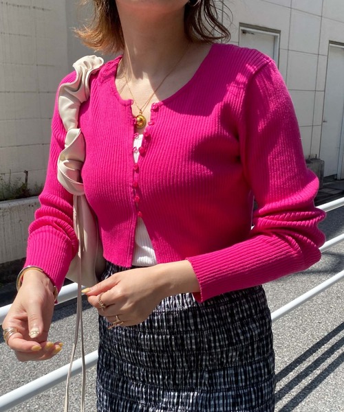 archives（アルシーヴ）の「短丈リブカーディガン（ニット/セーター・レディース・オフホワイト/ブラック/ブルー/ピンク/オレンジ・MEDIUM）」の9枚目の写真