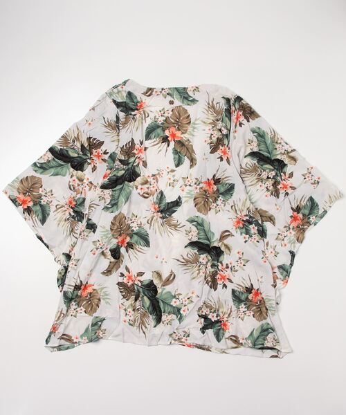 rip curl（リップカール）の「【RIPCURL（リップカール）】ON THE COAST KIMONO/レディースレーヨン半端袖総柄シャツ（シャツ/ブラウス・レディース・ブラック/ナチュラル・SMALL/MEDIUM/X-SMALL）」の2枚目の写真