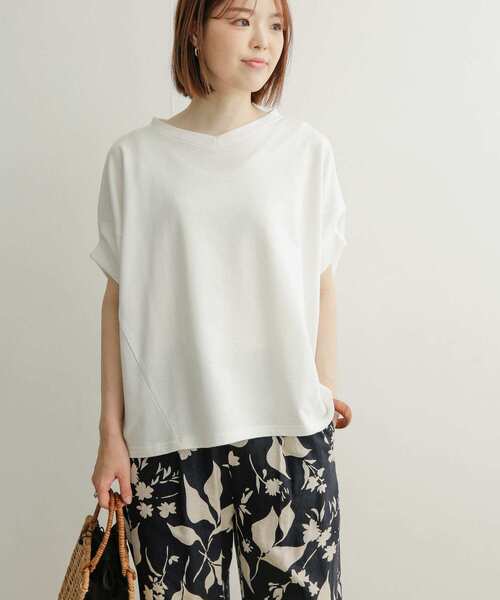 URBAN RESEARCH DOORS（アーバンリサーチドアーズ）の「ミニ裏毛変形プルオーバー（Tシャツ/カットソー・レディース・ベージュ系その他/オフホワイト/ネイビー・MEDIUM）」の18枚目の写真