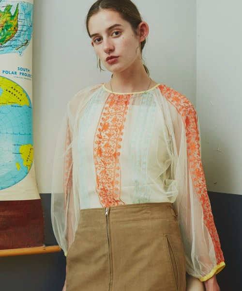 Unitage（ユニテージ）の「チュール刺繍ブラウス（シャツ/ブラウス・レディース・ピンク/ナチュラル・FREE）」の8枚目の写真