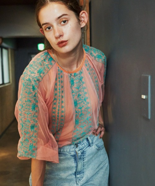 Unitage（ユニテージ）の「チュール刺繍ブラウス（シャツ/ブラウス・レディース・ピンク/ナチュラル・FREE）」の12枚目の写真