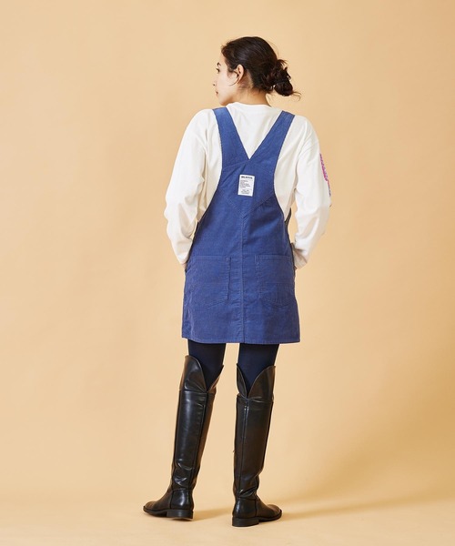 MILKFED.（ミルクフェド）の「CORDUROY MINI JUMPER SKIRT（ジャンパースカート・レディース・ブラック/ブルー/ベージュ・S/M）」の22枚目の写真