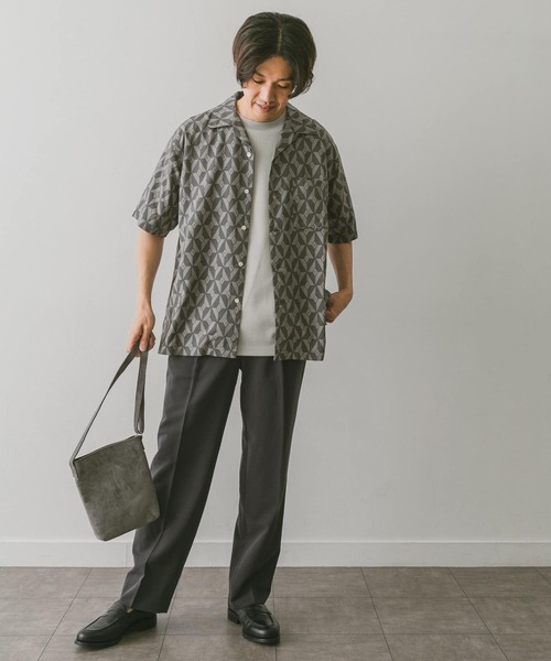 URBAN RESEARCH DOORS(アーバンリサーチドアーズ)の「ジオメトリックプリントショートスリーブシャツ(シャツ/ブラウス・メンズ・チャコールグレー/ブルー・MEDIUM/LARGE)」の12枚目の写真