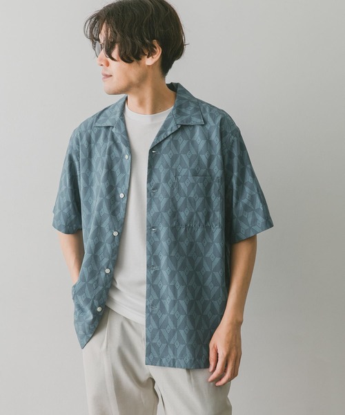 URBAN RESEARCH DOORS(アーバンリサーチドアーズ)の「ジオメトリックプリントショートスリーブシャツ(シャツ/ブラウス・メンズ・チャコールグレー/ブルー・MEDIUM/LARGE)」の16枚目の写真