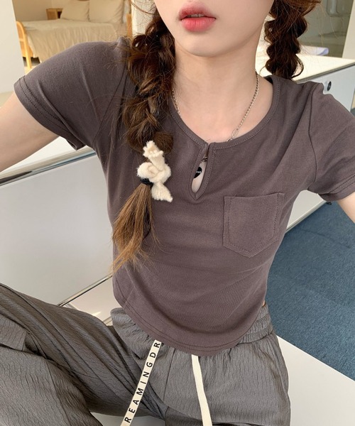 meJane(ミージェーン)の「ヘンリーネッククロップドコンパクトTシャツ(Tシャツ/カットソー・レディース・ホワイト/ブラック/チャコールグレー・FREE)」の16枚目の写真
