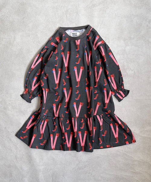 HOGAN RANCH WEAR（ホーガンランチウエア）の「フリルワンピース（90～140cm）（ワンピース・キッズ・グレー/ピンク/クリーム/グレー系その他/サーモンピンク/チャコール・90/100/110/120/130/140）」の16枚目の写真