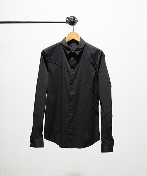 ato（アトウ）の「ato シルキーストレッチダーツシャツ（シャツ/ブラウス・メンズ・ホワイト/ブラック/ネイビー・46/44）」の17枚目の写真