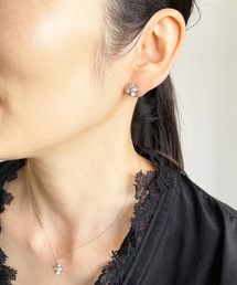 Zoule ゾーラ:jewel flower　ジュエルフラワー　ニッケルフリー ピアス