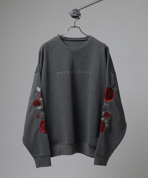 RE730（アールイーセブンサーティー）の「Sleeve rose embroidery wide sweatshirt / 袖ローズ刺繍 ワイドスウェット unisex（スウェット・メンズ・ブラック/ホワイト/ホワイト系1/ブラック系1/グレー/グレー系1/ベージュ/ベージュ系1・L/XL/M）」の12枚目の写真