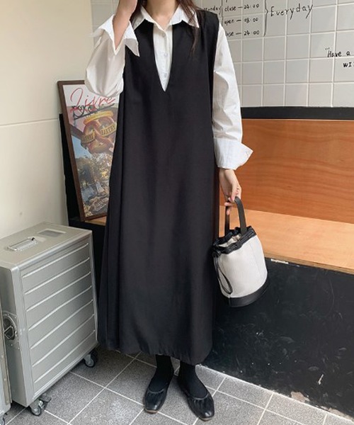 LAFFMO(ラフモ)の「バックスリット入りロング丈ジャンパースカート(ジャンパースカート・レディース・グリーン/ブラック/ブラウン・MEDIUM/LARGE)」の4枚目の写真