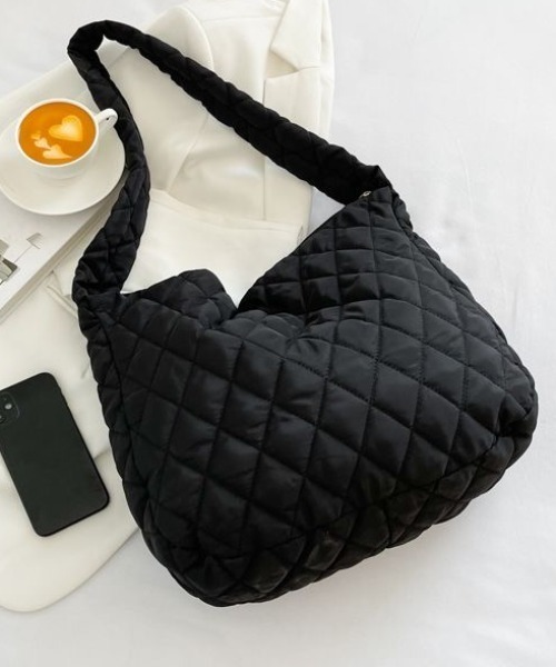 DIAVEL（ディアベル）の「キルティングショルダーバッグ（ショルダーバッグ・レディース・ホワイト/ブラック・F）」の19枚目の写真