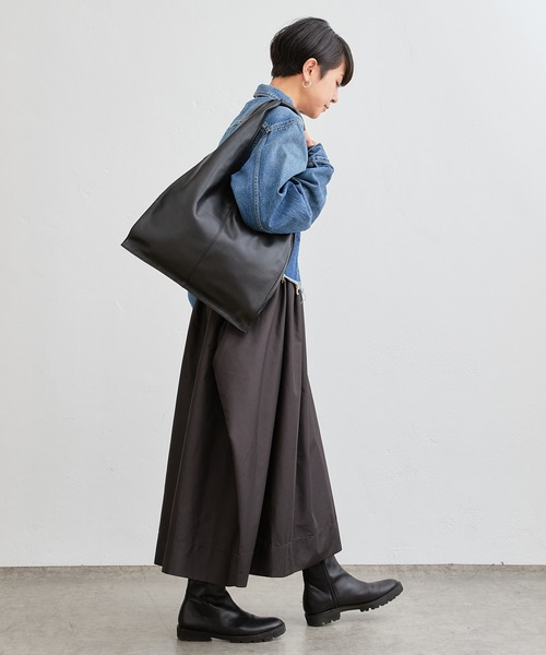 Actually（アクチュアリー）の「フェイクレザー トライアングルトート 三角バッグ（トートバッグ・レディース・ブラック/シルバー/ベージュ/イエロー・フリー）」の20枚目の写真