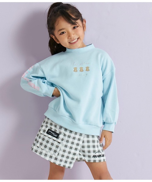 ANAP kids(アナップキッズ)の「プチハイネッククマ刺繍裏毛トレーナー(スウェット・キッズ・オフホワイト/ベージュ/サックスブルー・130cm/110cm/120cm)」の3枚目の写真