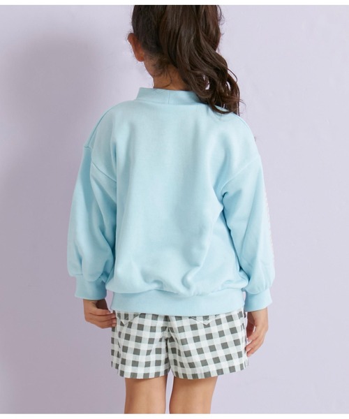 ANAP kids(アナップキッズ)の「プチハイネッククマ刺繍裏毛トレーナー(スウェット・キッズ・オフホワイト/ベージュ/サックスブルー・130cm/110cm/120cm)」の5枚目の写真