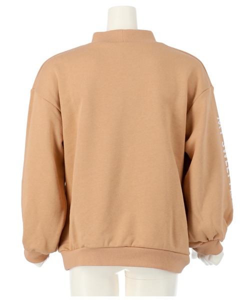 ANAP kids(アナップキッズ)の「プチハイネッククマ刺繍裏毛トレーナー(スウェット・キッズ・オフホワイト/ベージュ/サックスブルー・130cm/110cm/120cm)」の10枚目の写真