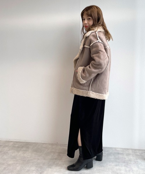 w closet（ダブルクローゼット）の「フェイクムートンライダース