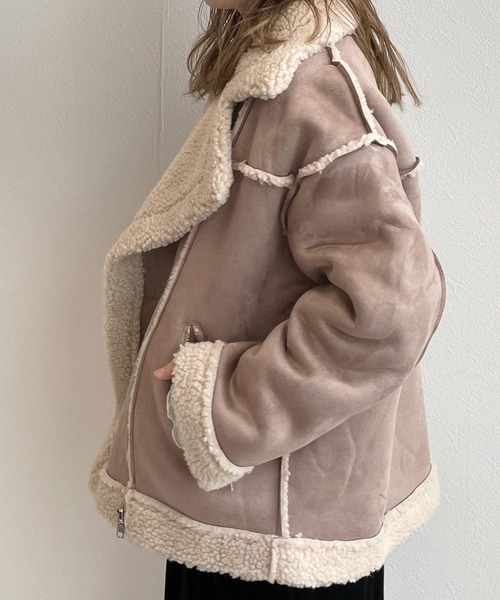 w closet（ダブルクローゼット）の「フェイクムートンライダースジャケット（ムートンコート・レディース・モカ/アイボリー・FREE）」の18枚目の写真