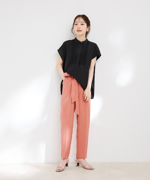 VIS(ビス)の「【接触冷感・洗える】美easy共布リボン付きテーパードパンツ【セットアップ対応】(スラックス・レディース・ターコイズブルー/オレンジ系その他/ブラック/ベージュ/ピンク系その他2/グリーン系その他/ネイビー/ブラウン系その他2/ブルー系その他4/ピンク/ホワイト系その他5・L/M/S/SS/LL)」の18枚目の写真