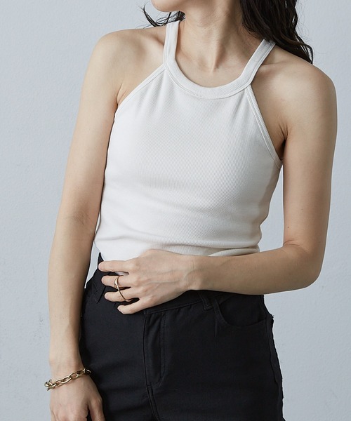 Shelly island（シェリーアイランド）の「カップ付きホルターネックタンク（タンクトップ・レディース・ブラック/オリーブ/ホワイト・FREE）」の2枚目の写真