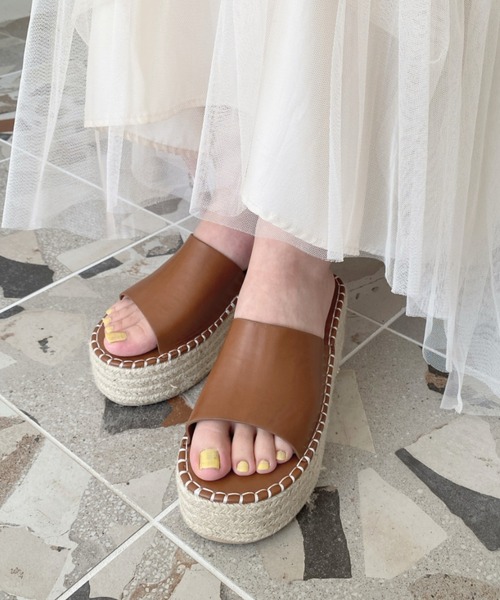 極美品☆Haat ハート イッセイミヤケ レザー エナメル サボ サンダル 厚底 極美品☆Haat ハート イッセイミヤケ レザー エナメル サボ