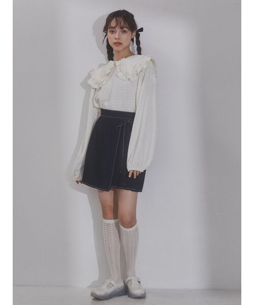 merry jenny(メリージェニー)の「くしゅくしゅフリルカラーtops(Tシャツ/カットソー・レディース・アイボリー/ブラック/ブルー・FREE)」の16枚目の写真