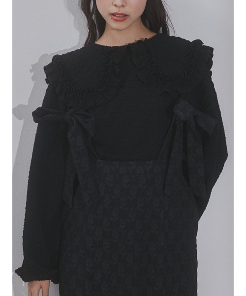 merry jenny(メリージェニー)の「くしゅくしゅフリルカラーtops(Tシャツ/カットソー・レディース・アイボリー/ブラック/ブルー・FREE)」の3枚目の写真