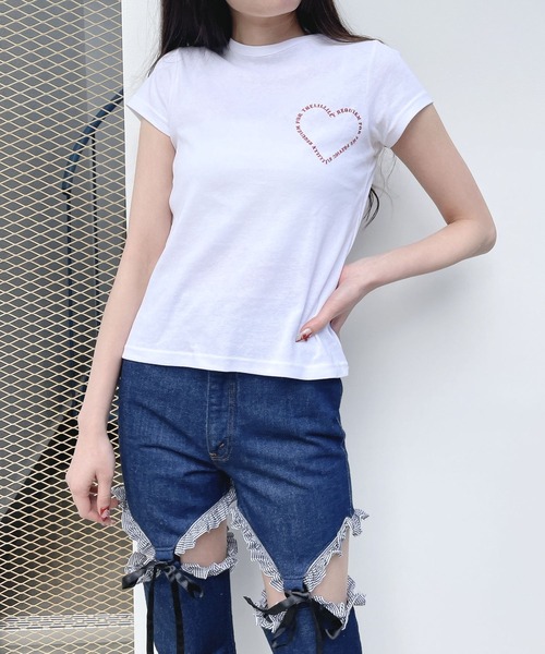 lilLilly（リルリリー）の「コンパクトハートロゴTシャツ（Tシャツ