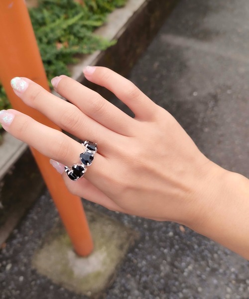 Casselini（キャセリーニ）の「Casselini(キャセリーニ)ハートビジューリング（リング・レディース・ブラック/グリーン/クリア・FREE）」の14枚目の写真