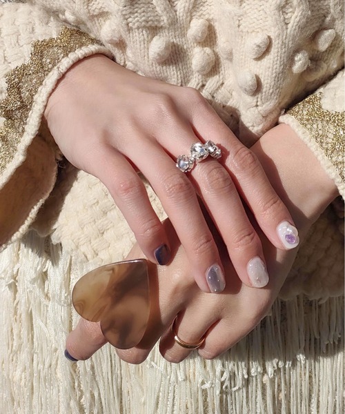 Casselini（キャセリーニ）の「Casselini(キャセリーニ)ハートビジューリング（リング・レディース・ブラック/グリーン/クリア・FREE）」の9枚目の写真