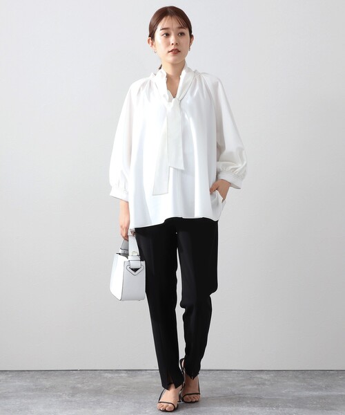 NOLLEY’S（ノーリーズ）の「2WAYデニムライクリボンタイブラウス（シャツ/ブラウス・レディース・オフホワイト/インディゴブルー/ダークネイビー・38）」の15枚目の写真