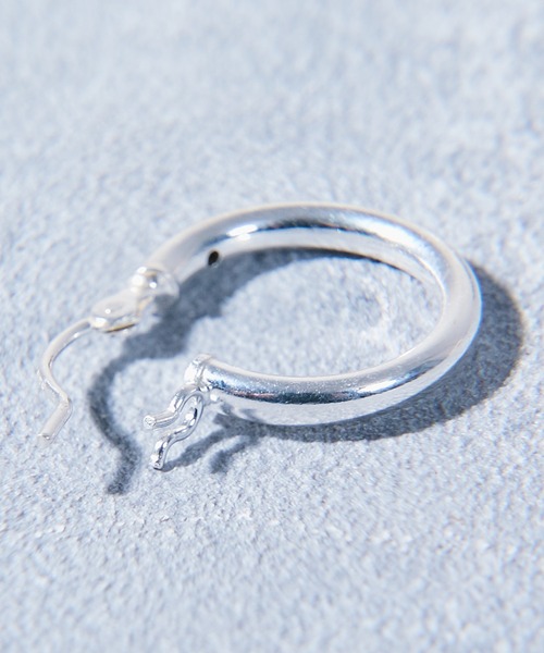 And A（アンドエー）の「And A アンドエー / hoop pierce フープピアス 両耳用 （シルバー925）（ピアス（両耳用）・メンズ・シルバー・15 /18/12）」の6枚目の写真