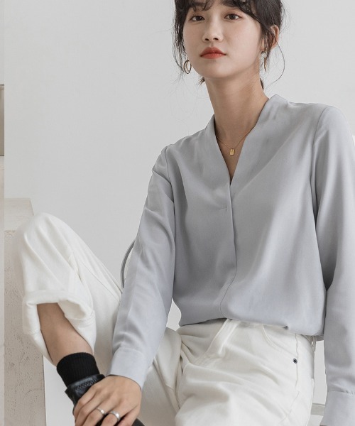 Coo+i（クーイ）の「胸元タックシャツブラウス（シャツ/ブラウス・レディース・ネイビー/ブラック/ピンク/モカ/ベージュ/ホワイト/グレー・XL/M/L）」の14枚目の写真