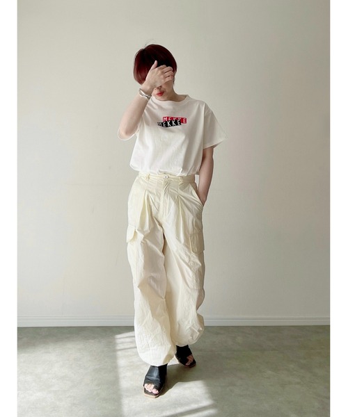 Yucca(ユッカ)の「MEKKEボックスロゴTシャツ(MEKKE 低身長向け)(Tシャツ/カットソー・レディース・杢グレー/ブラック/ホワイト・FREE)」の6枚目の写真