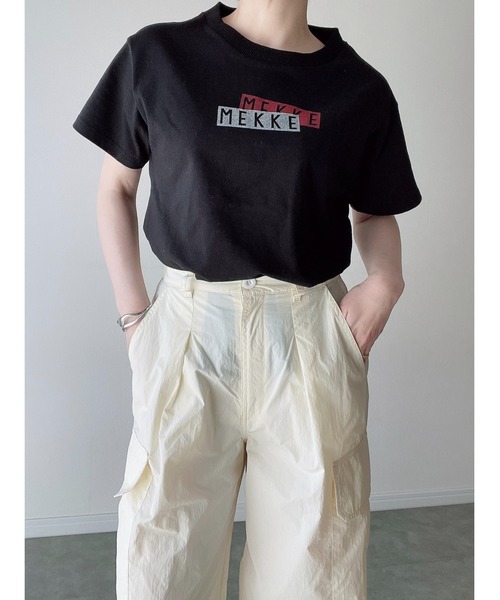 Yucca(ユッカ)の「MEKKEボックスロゴTシャツ(MEKKE 低身長向け)(Tシャツ/カットソー・レディース・杢グレー/ブラック/ホワイト・FREE)」の8枚目の写真
