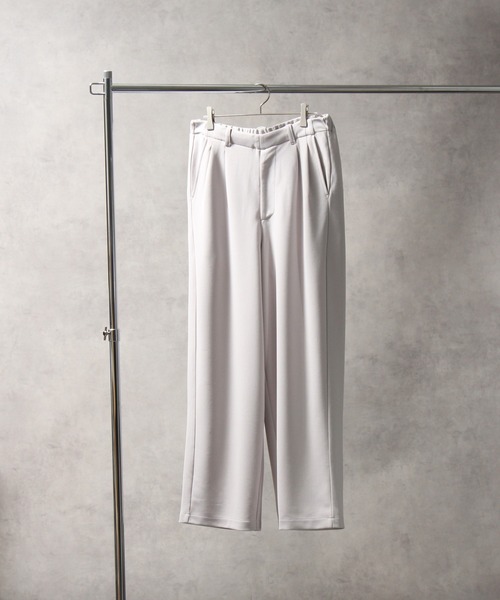 welise(ウェライズ)の「【welise/ウェライズ】welise×itsuki プライムジョーゼット 2タックリラックスワイドスラックス(スラックス・メンズ・ネイビー/ブラック/オフホワイト・S/M/L)」の4枚目の写真