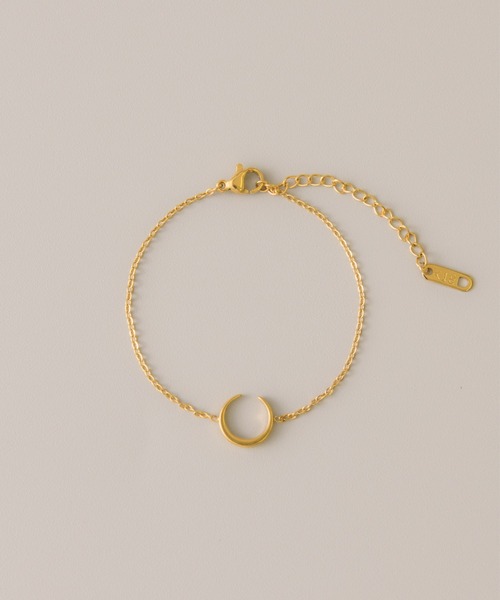 muku(ムク)の「金属アレルギー対応 ニュームーンブレスレット/サージカルステンレス/316L(ブレスレット・レディース・ゴールド・FREE)」の7枚目の写真