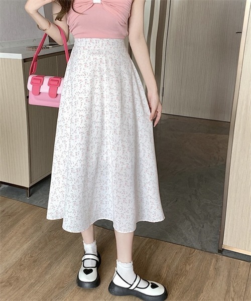 FREE STYLISTS(フリー スタイリスト)の「小花柄Aラインフレアロングスカート(スカート・レディース・ブラック/ライトイエロー/ブルー/ピンク・FREE)」の17枚目の写真