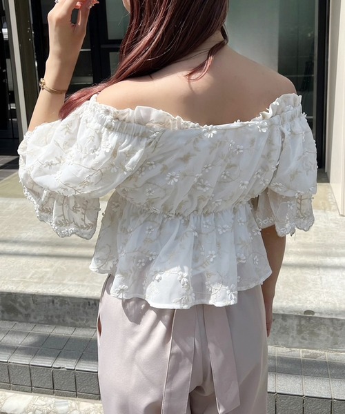 one after another NICE CLAUP（ワンアフターアナザーナイスクラップ）の「2way/3Dアソートオフショルブラウス（シャツ/ブラウス・レディース・ホワイト/ピンク/ネイビー・FREE）」の7枚目の写真