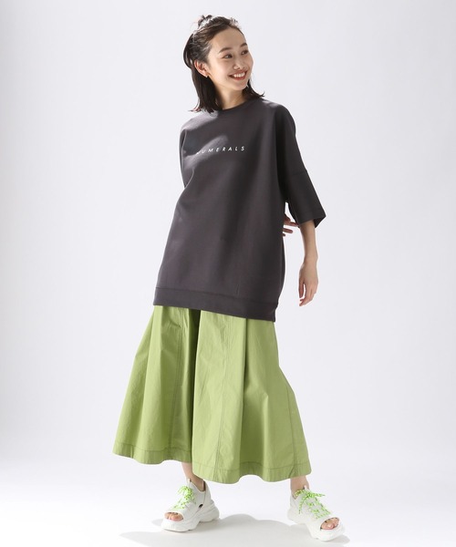 NUMERALS（ヌメラルズ）の「【Girls in NUMERALS】スウェットクルー（Tシャツ/カットソー・レディース・サックスブルー/ライトグリーン/チャコール/アイボリー・60/75）」の6枚目の写真