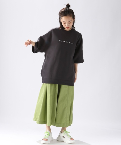 NUMERALS（ヌメラルズ）の「【Girls in NUMERALS】スウェットクルー（Tシャツ/カットソー・レディース・サックスブルー/ライトグリーン/チャコール/アイボリー・60/75）」の9枚目の写真