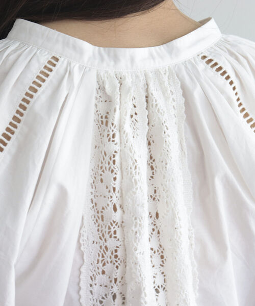 fredy emue(フレディエミュ)の「【fredyemueフレディエミュ】レースボリュームボレロシャツ(シャツ/ブラウス・レディース・ブラック/オフホワイト・38)」の3枚目の写真