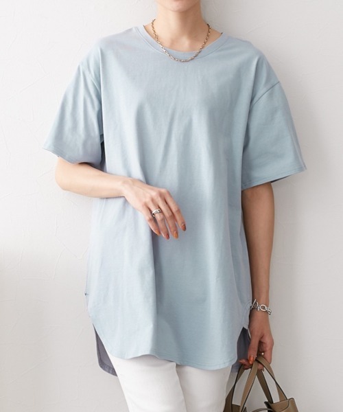 nissen（ニッセン）の「綿１００％　ゆるシルエットラウンドへムチュニック（Tシャツ/カットソー・レディース・オフホワイト/ブラック/ダークグレー/ネイビー/モカ/ピンク/カーキ/ブルーグレー/ミント/イエロー/ターコイズブルー・L/M/LL/S）」の4枚目の写真