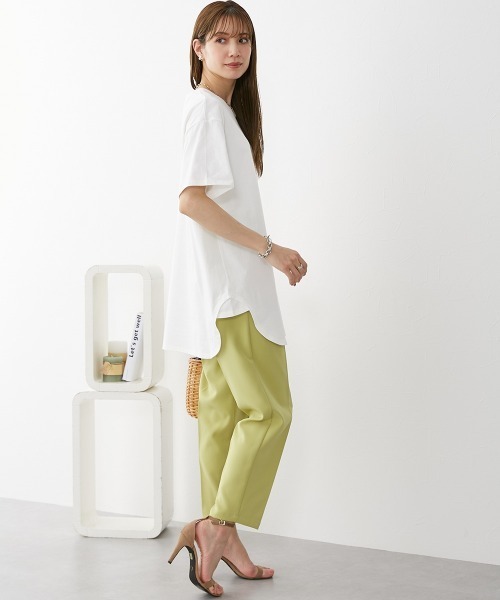 nissen（ニッセン）の「綿１００％　ゆるシルエットラウンドへムチュニック（Tシャツ/カットソー・レディース・オフホワイト/ブラック/ダークグレー/ネイビー/モカ/ピンク/カーキ/ブルーグレー/ミント/イエロー/ターコイズブルー・L/M/LL/S）」の13枚目の写真