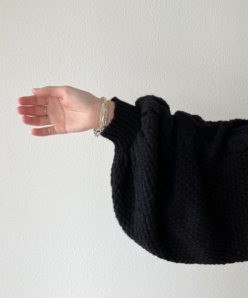 wee9s(ウィークス)の「volume sleeve cable knit / ボリュームスリーブモチモチケーブルニット(ニット/セーター・レディース・ブラック/ホワイト・FREE)」の15枚目の写真