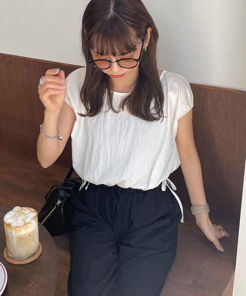 LE MORE(リモア)の「サイドリボンワッシャーブラウス(シャツ/ブラウス・レディース・ブラック/アイボリー・FREE)」の18枚目の写真