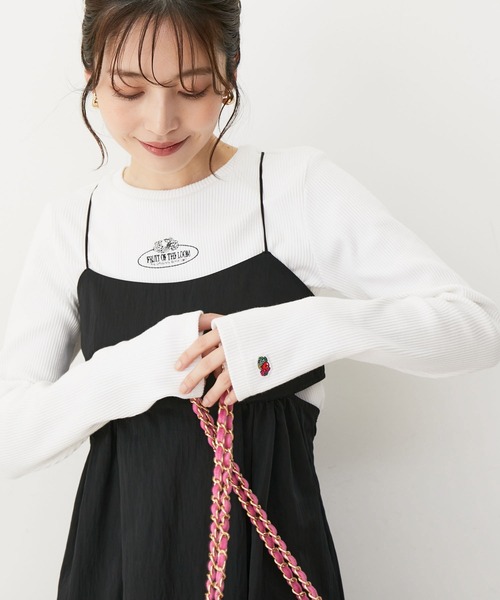 VIS（ビス）の「【FRUIT OF THE LOOM別注】テレコロゴ短丈ロングTシャツ【洗える】（Tシャツ/カットソー・レディース・グリーン系その他/グレー/オフホワイト・FREE）」の2枚目の写真