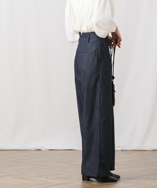 Gready Brilliant（グレディブリリアン）の「ＴＥデニムセンタープレスパンツ（デニムパンツ・レディース・インディゴブルー・38/36）」の10枚目の写真