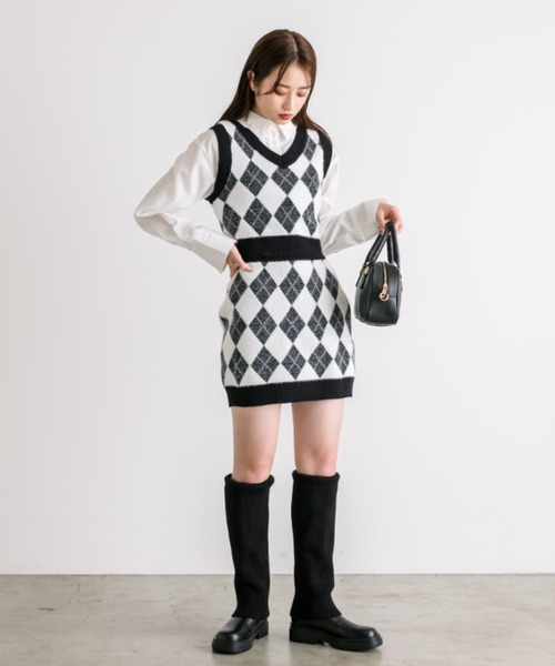 OLIVE des OLIVE（オリーブデオリーブ）の「ハートタグ付きクロップドシャツ　1032040110（シャツ/ブラウス・レディース・オフホワイト/サックスブルー・FREE）」の3枚目の写真